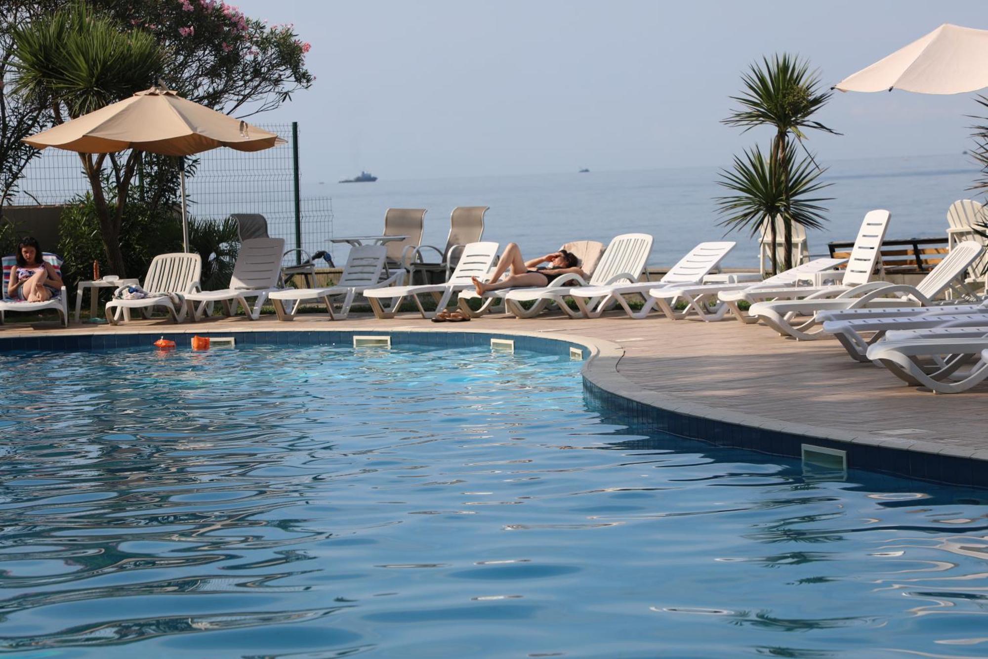 Andamati Beach Resort Grigoleti Eksteriør bilde