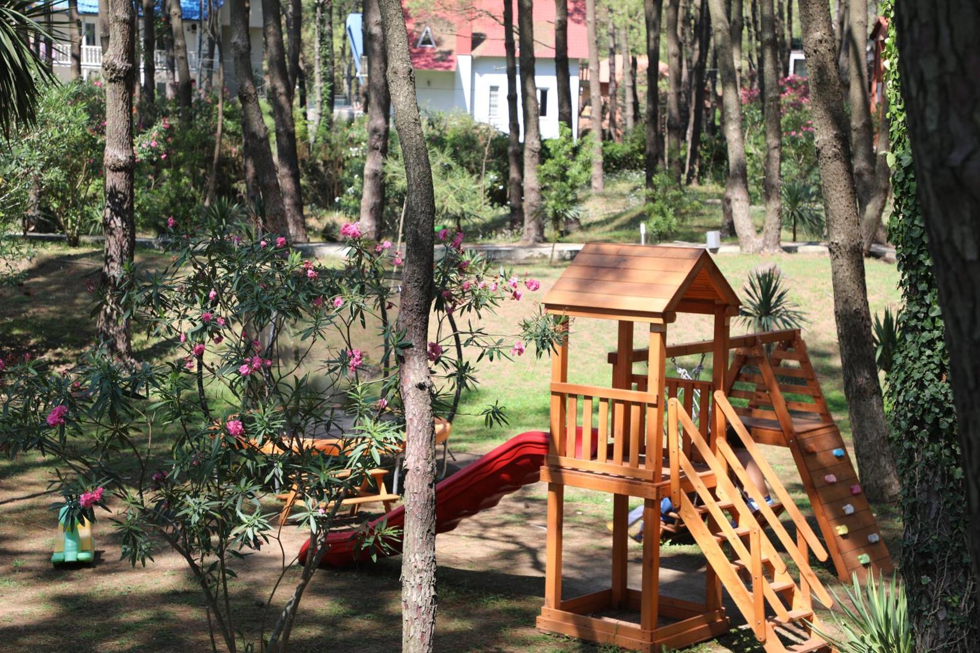 Andamati Beach Resort Grigoleti Eksteriør bilde
